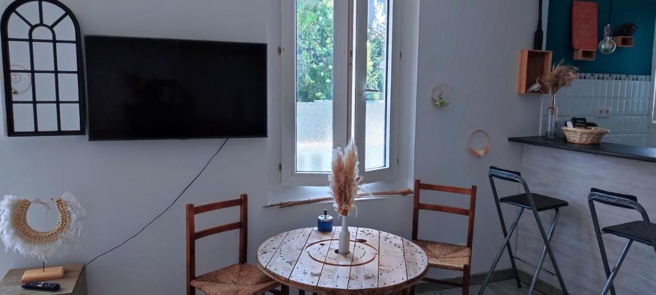 L'Appartement 7 - Centre Ville-Parking-Tv-Wifi Tarbes Exterior foto